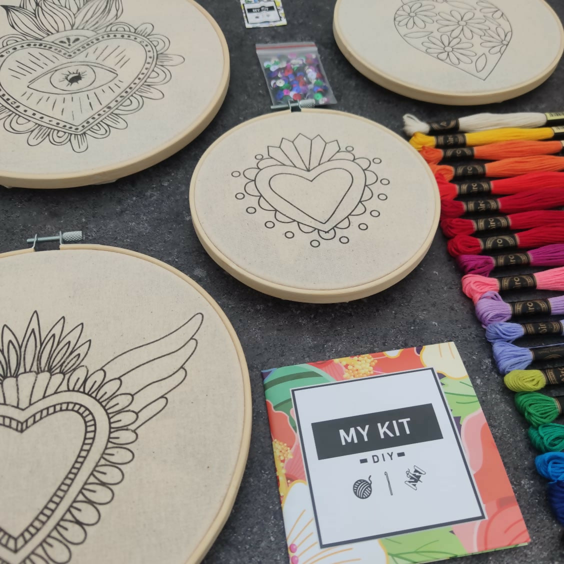 Kit de bordado corazones Fátima