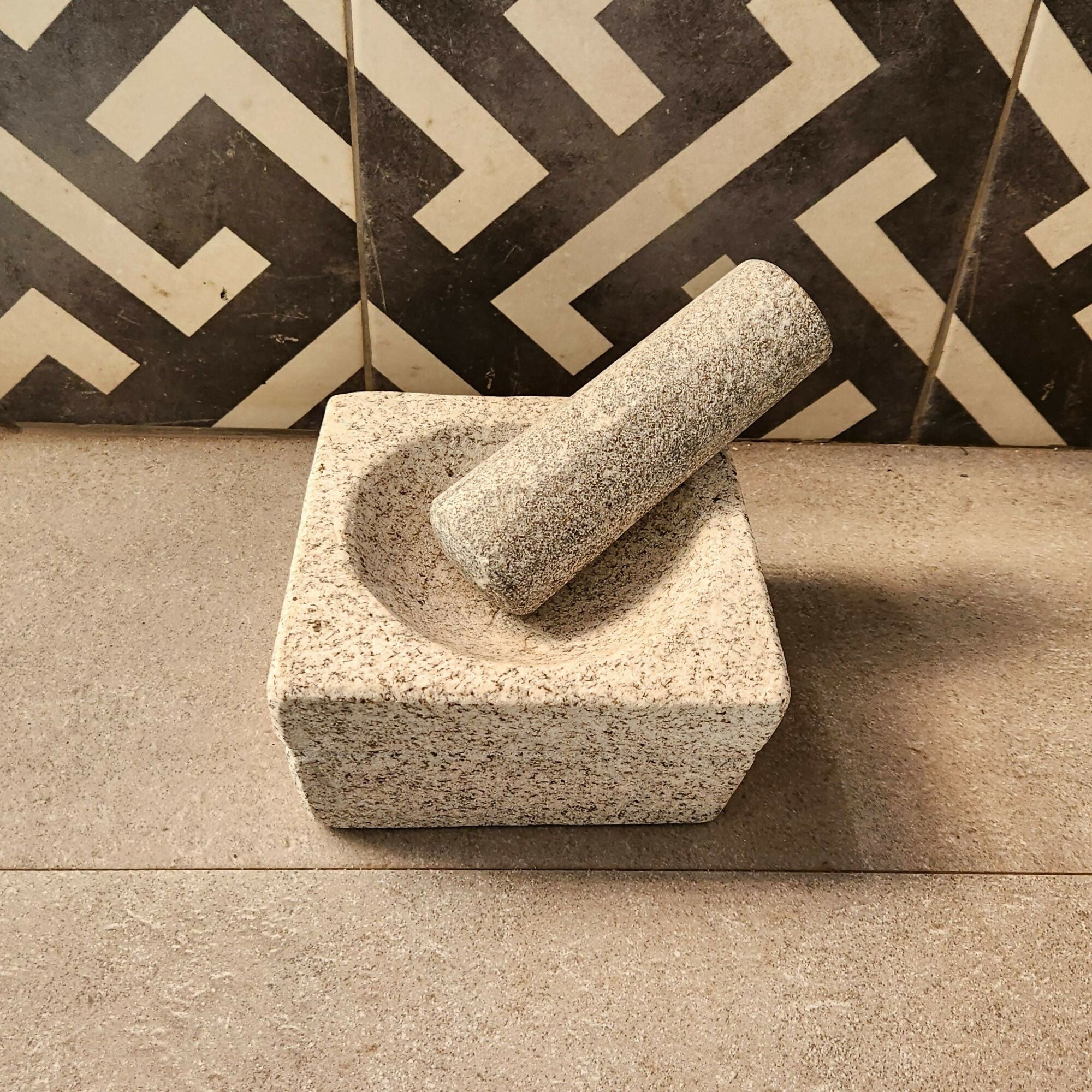 Mortero Cuadrado III