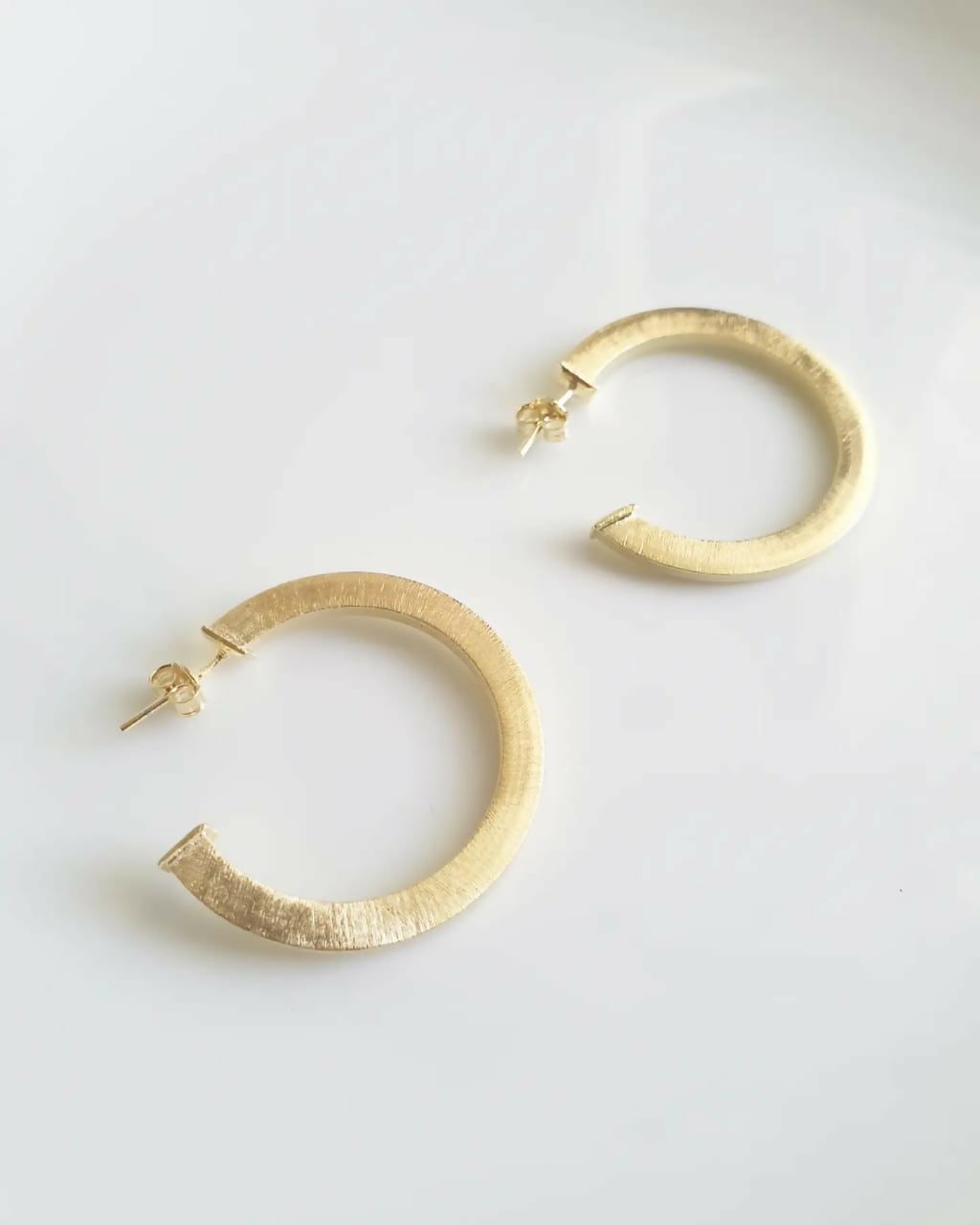 ARGOLLAS OLIMPIA DELGADA SATINADA GOLD 35MM