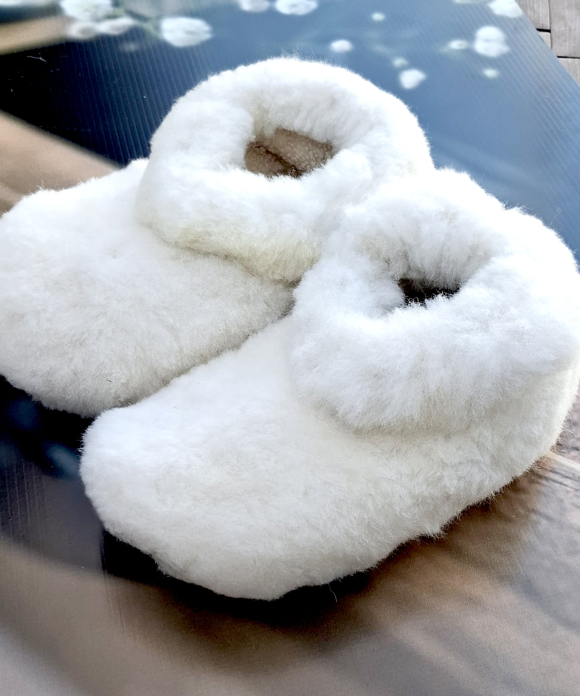 pantufla3_98f6d21a-7c9d-48b4-961a-76bcebd1137b.jpg