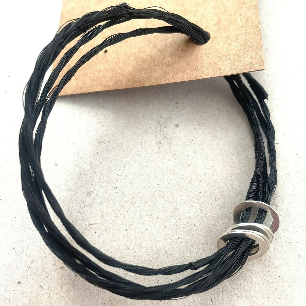 pulsera argollas crin negro (valpo)