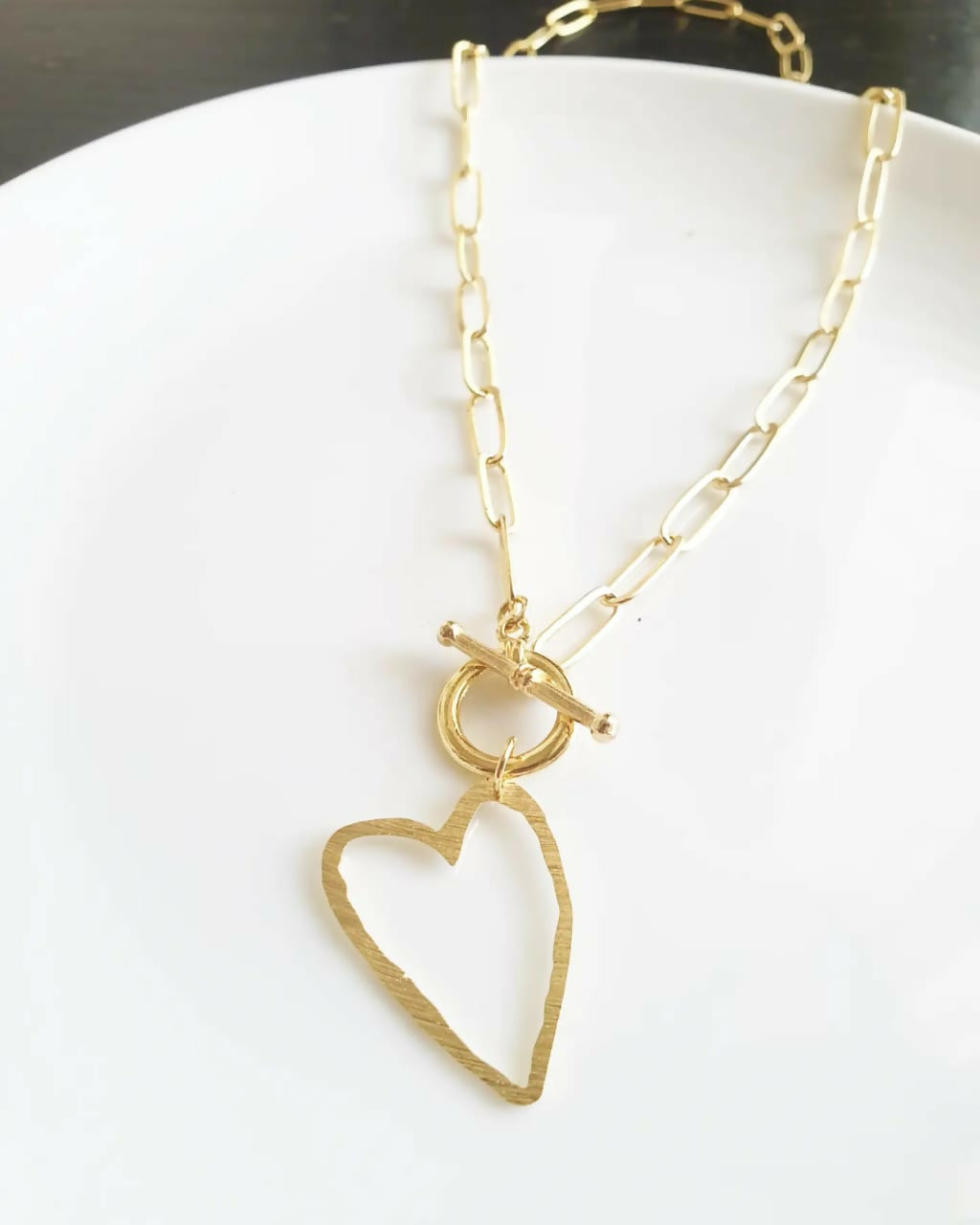 Collar eslabones con corazón contorno