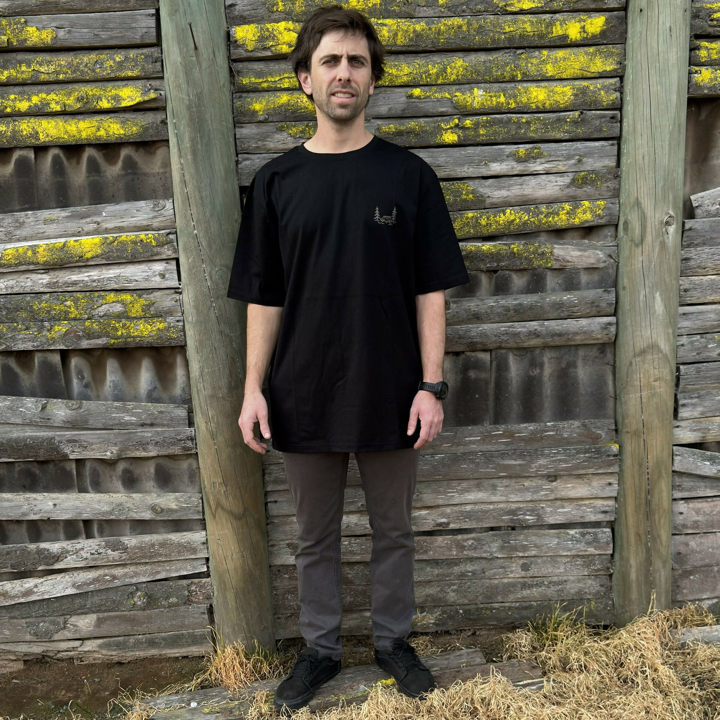 polera mc austral negra