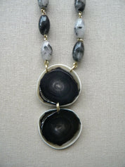 COLLAR LARGO CUARZO TURMALINA Y CUERNO NEGRO