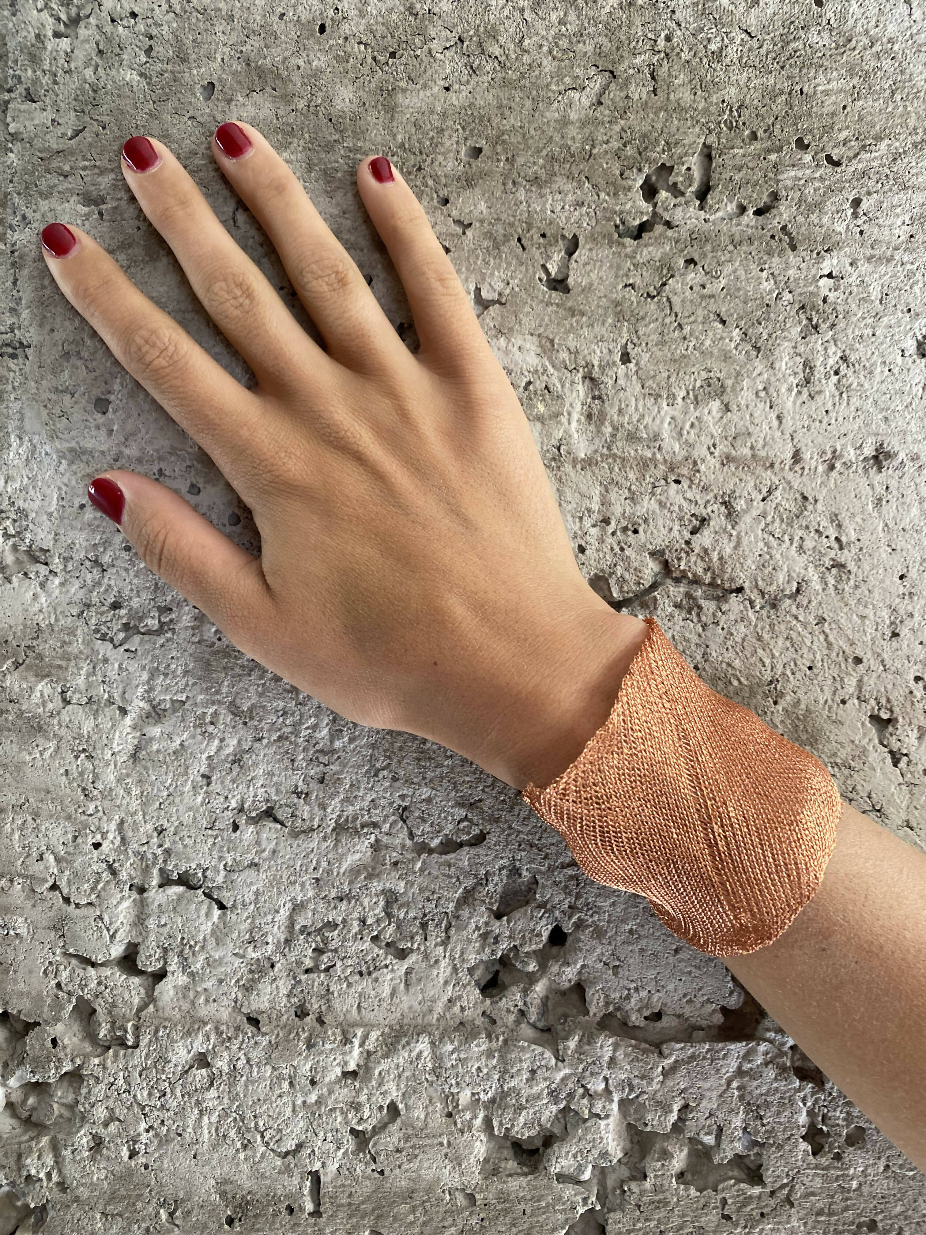 Brazalete sesgo imán