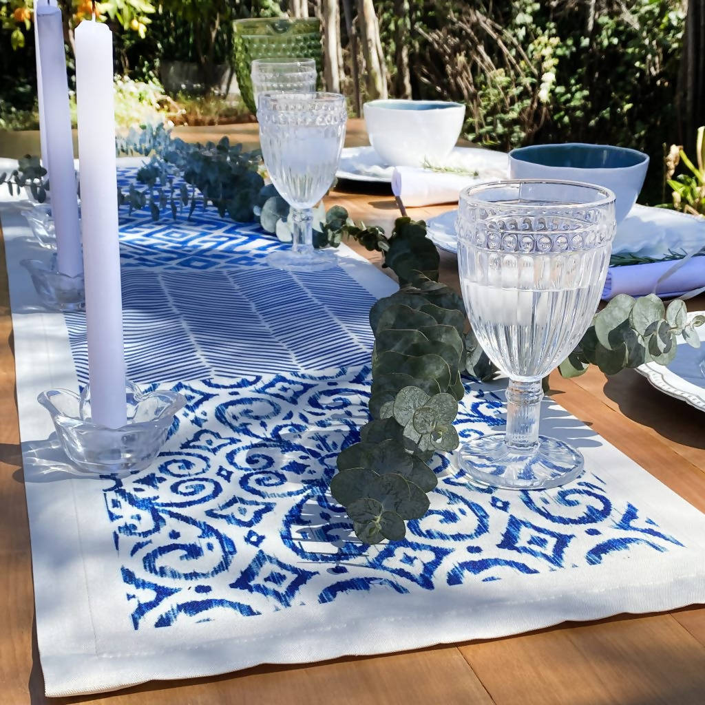 Camino de Mesa Impermeable Blue