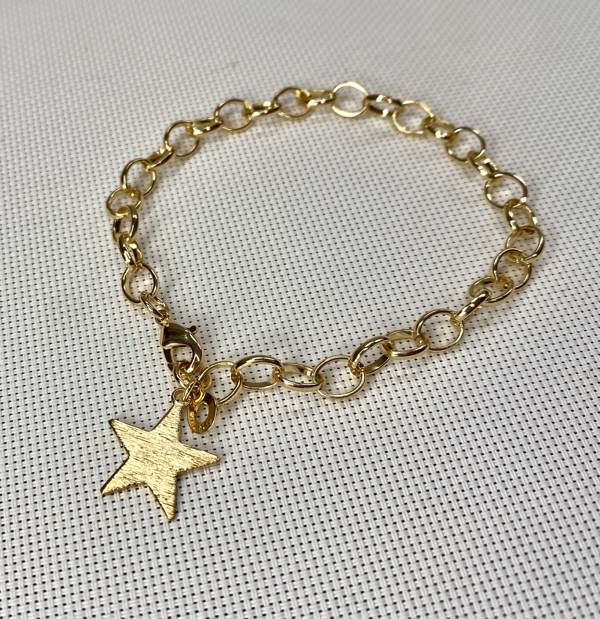 PULSERA ESTRELLA ORO