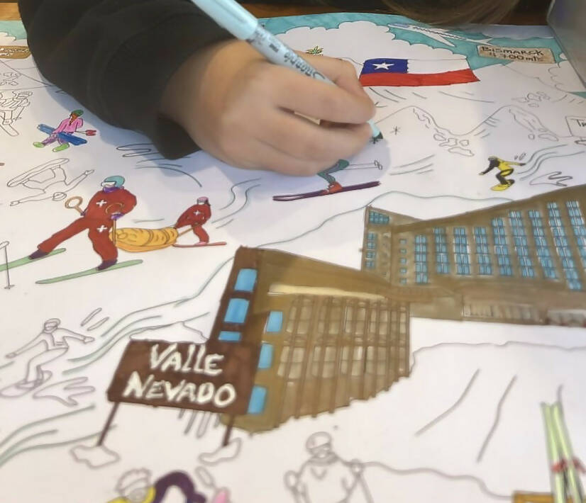 PONLE COLOR A FARELLONES