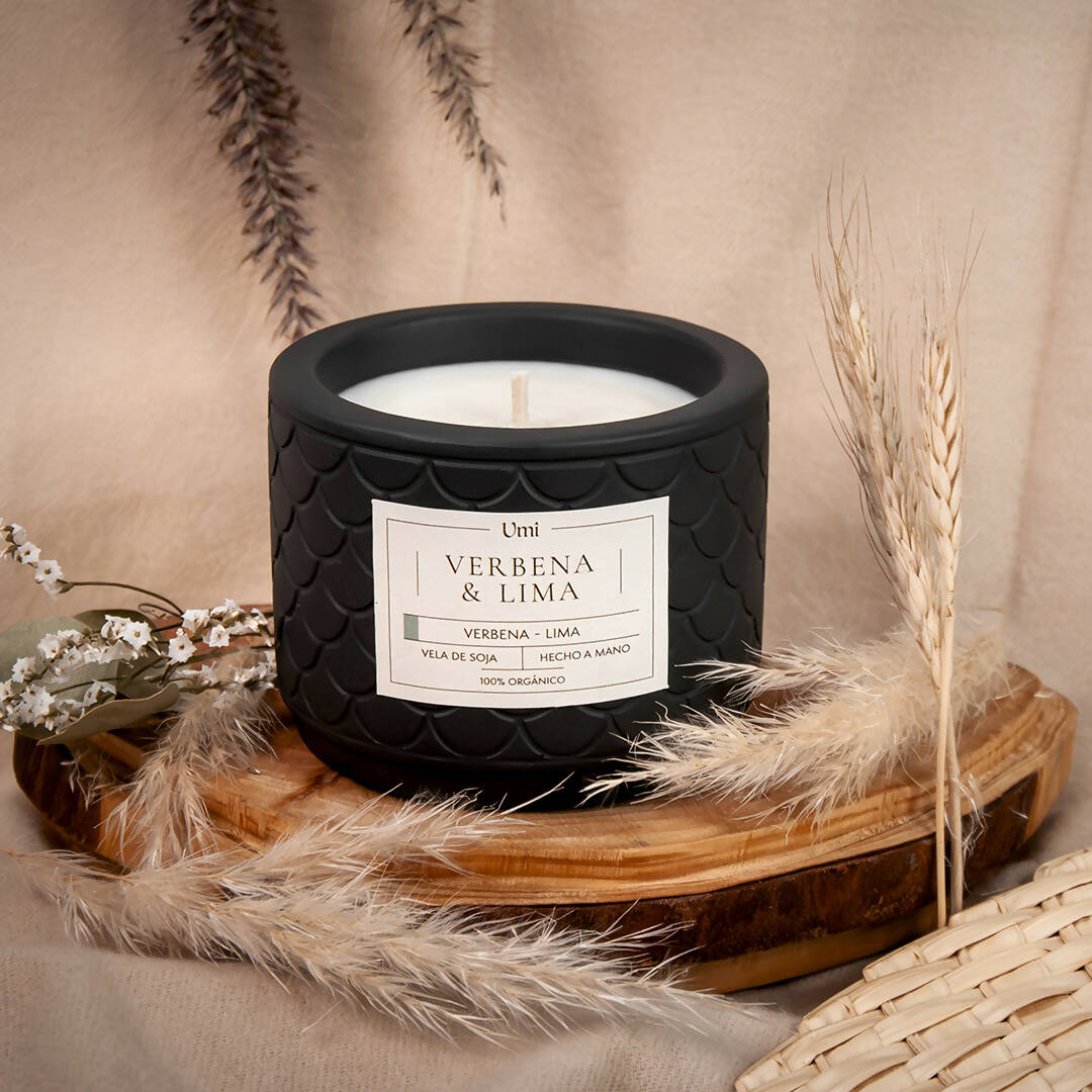 Vela de soja Umi aroma Verbena Lima - color negro 200gr