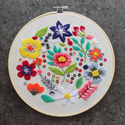 Kit de bordado Flores Ambar