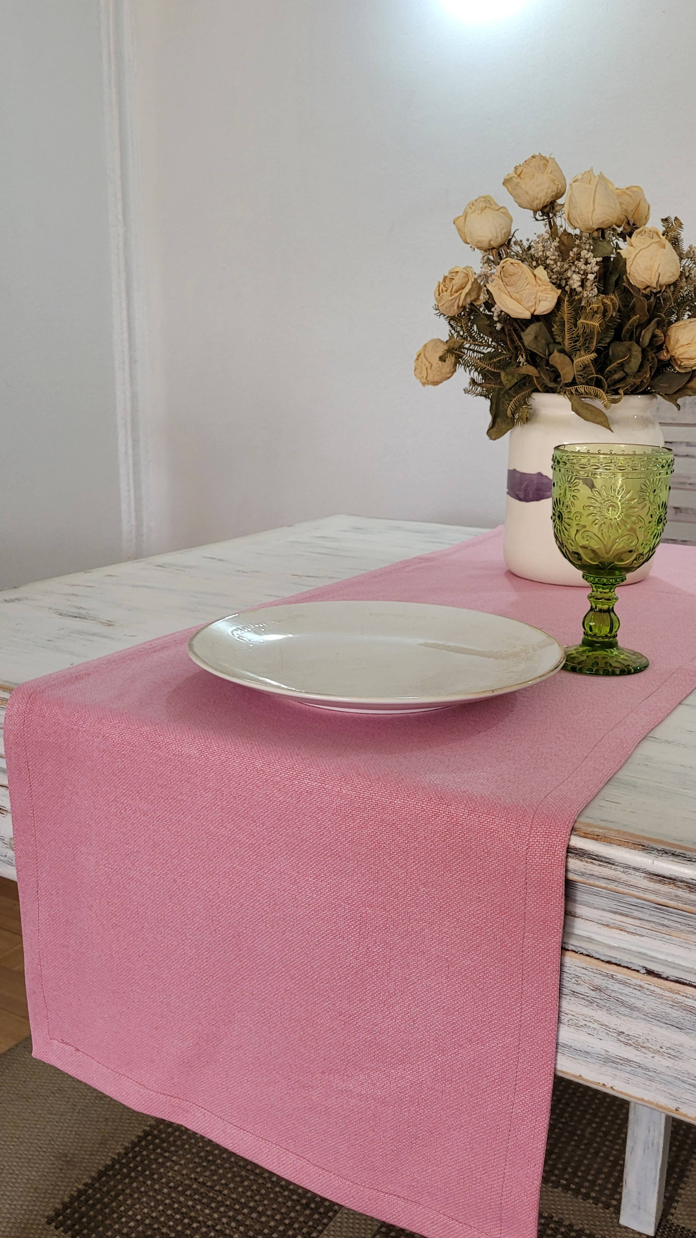 Camino de mesa de lino tono rosado pastel