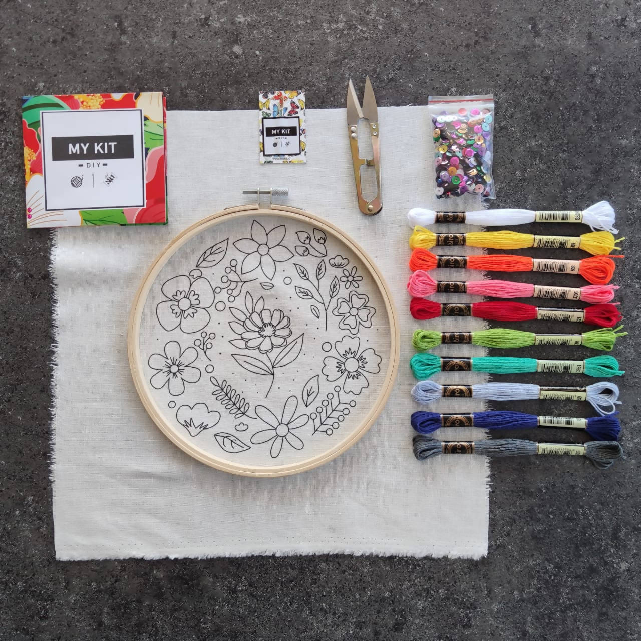 Kit de bordado Flores Ambar