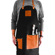 Pechera Tumán Negra de Cuero Hecho a Mano Raiquen