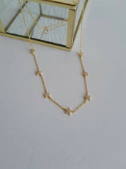 Chocker estrellas con circones baño oro