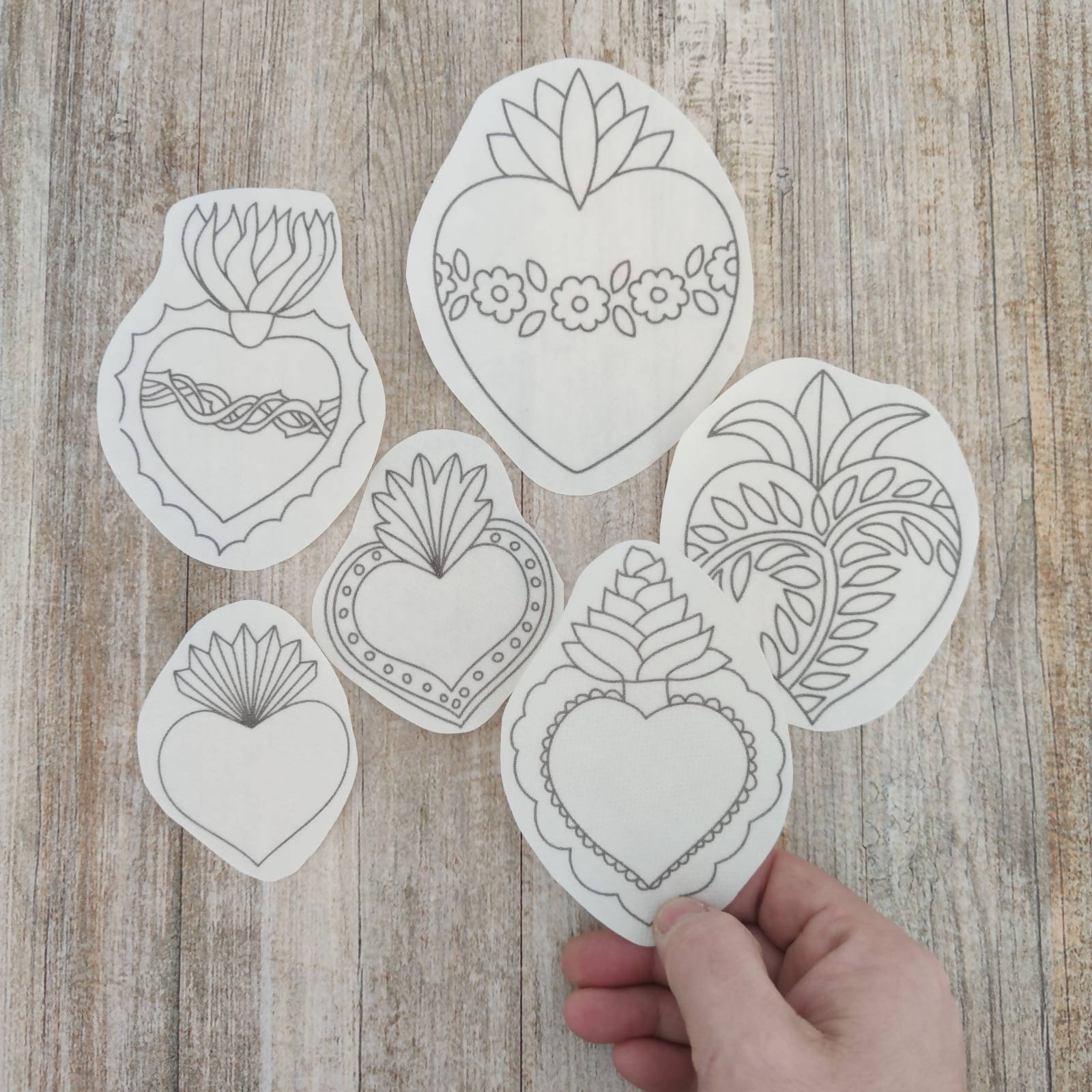 Kit parches para bordar corazones detente