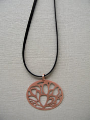 COLLAR COBRE OVALADO GAMUZA