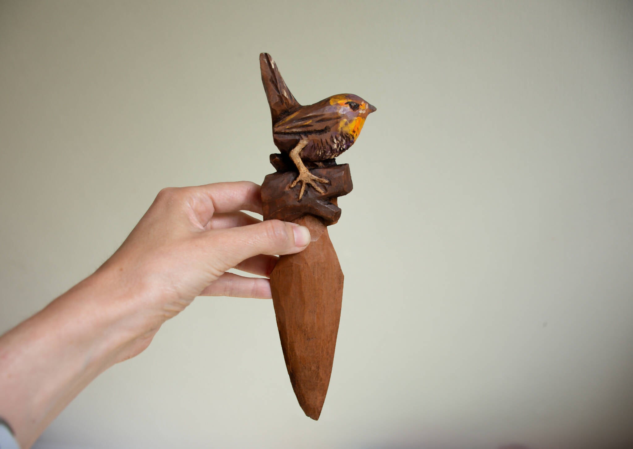 Abrecartas Chucao Tallado