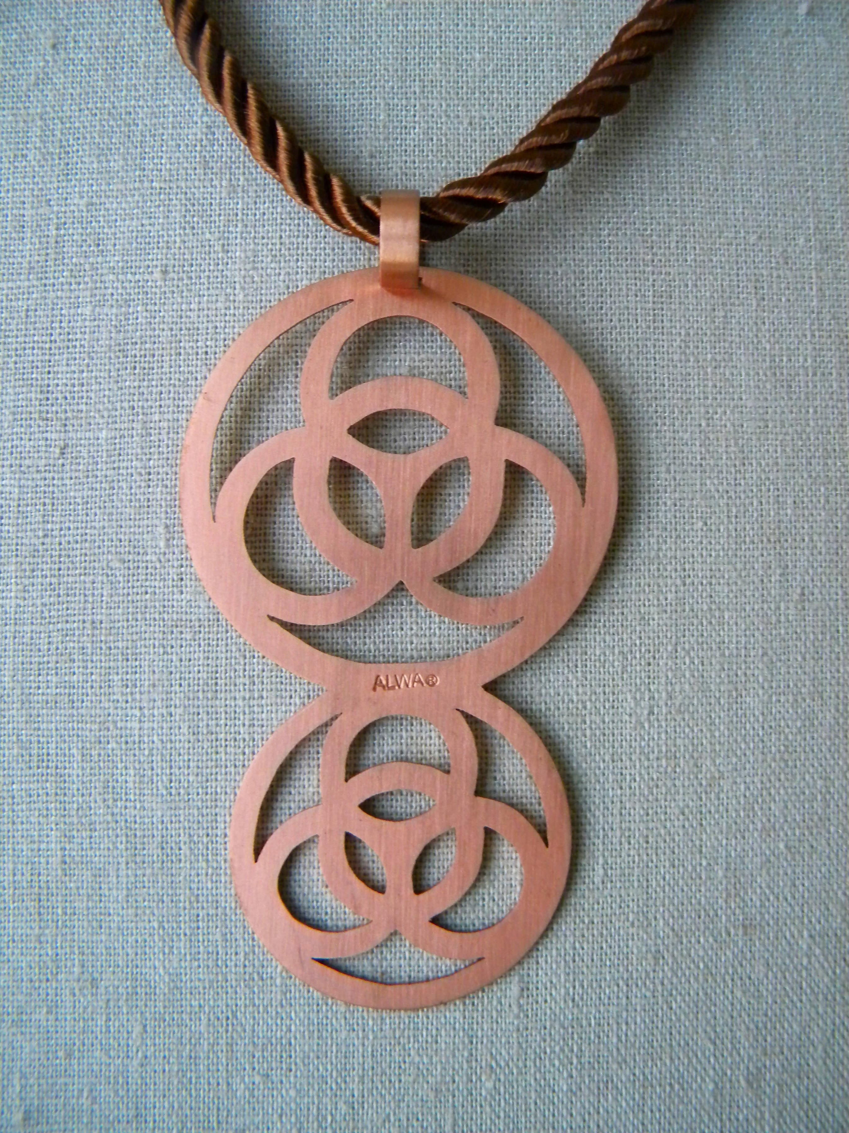 COLLAR COBRE CORTO SEDA MULTICIRCULO