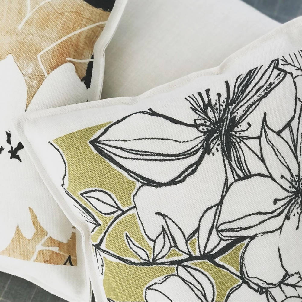 Cojín Flores en Neutro 2 - 45 x 45