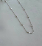 Cadena con pelotitas - Plata