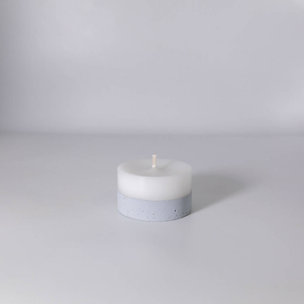 Vela Moneda con Hormigón Color Celeste 4,5x7cm Küme