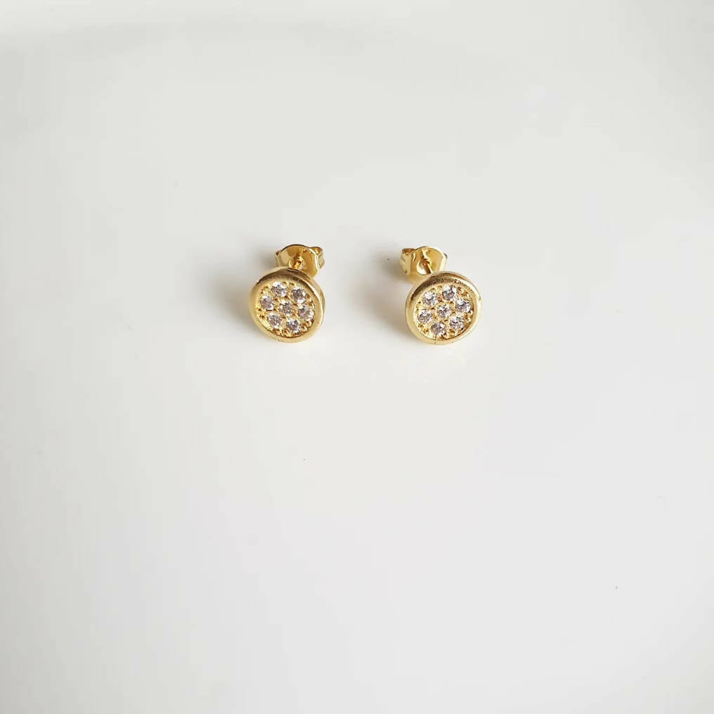 Aros redondos delgados baño oro