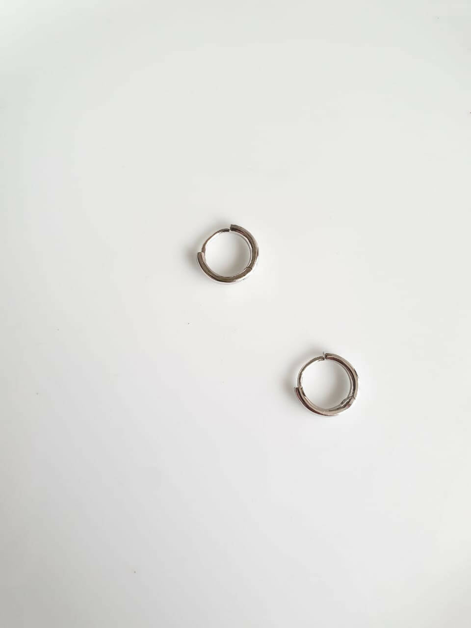 ARGOLLAS MINI LISAS PLATA