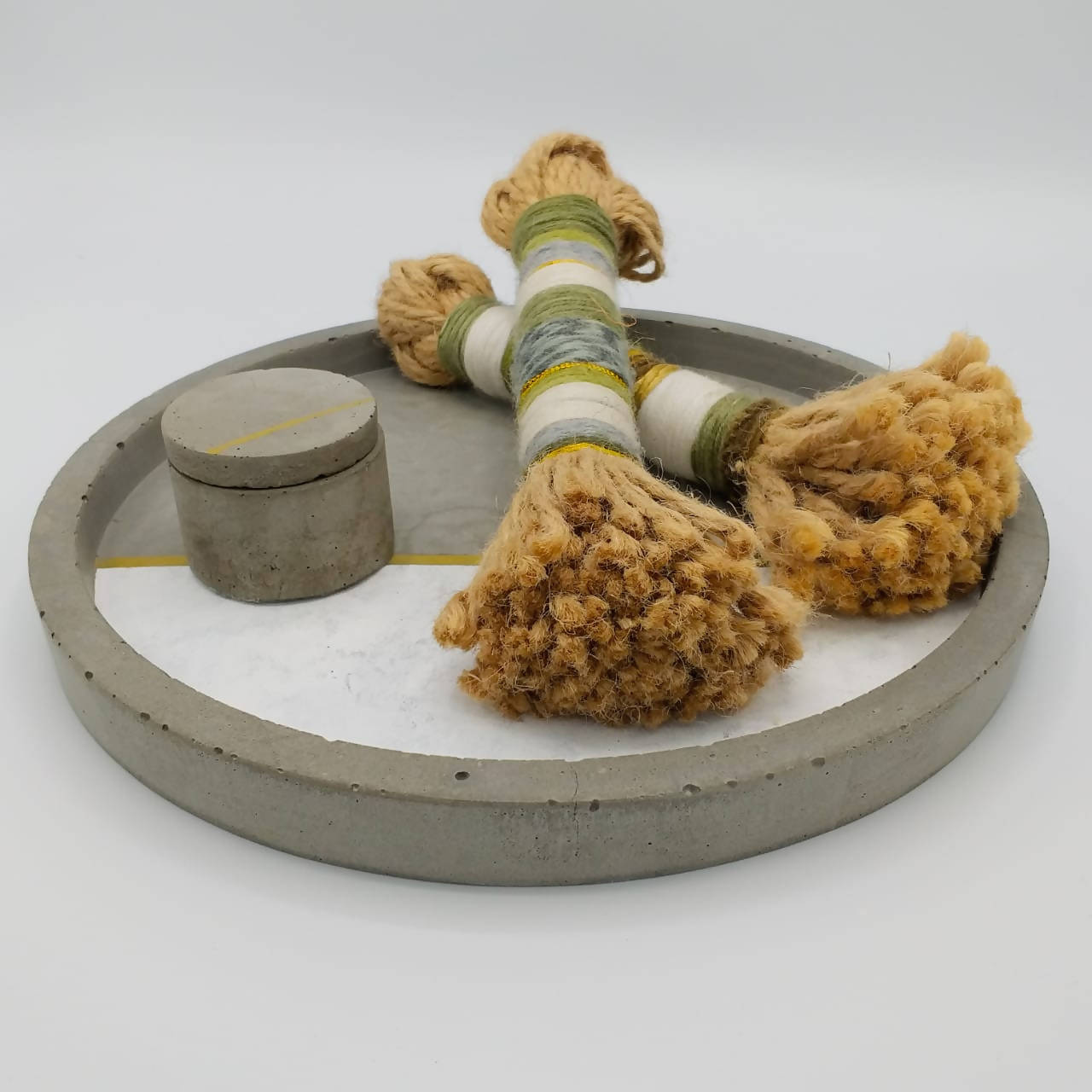 BANDEJA DECORATIVA DE HORMIGON, COLECCIÓN BRANN