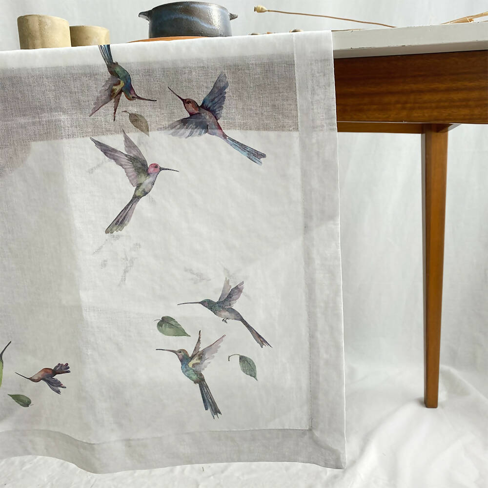 Camino de mesa velo organza Picaflores