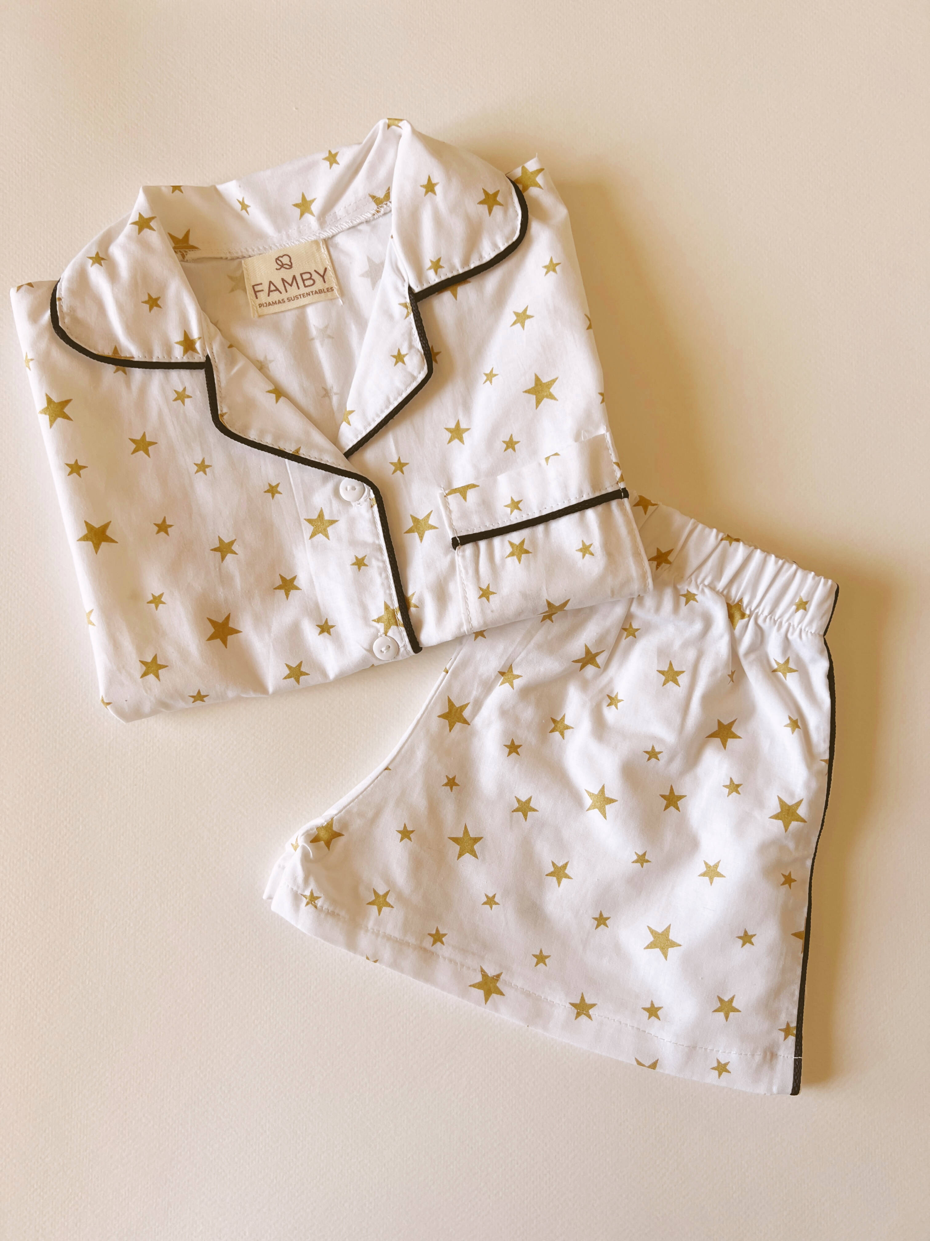 Pijama Infantil estrellas doradas