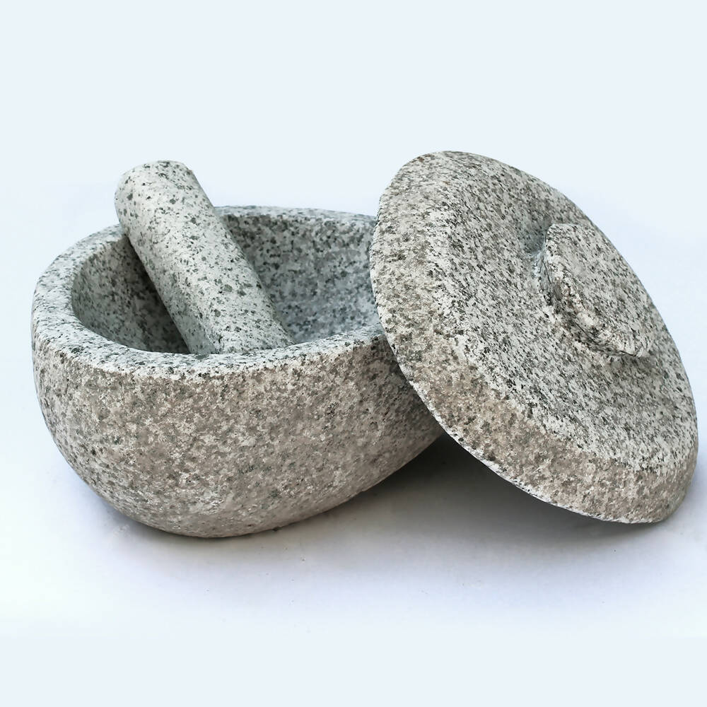 Mortero de piedra con tapa XL