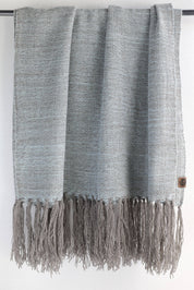 Piecera Queen de Oveja Gris y Alpaca Verde Agua