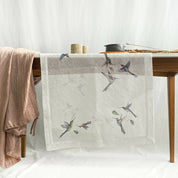 Camino de mesa velo organza Picaflores