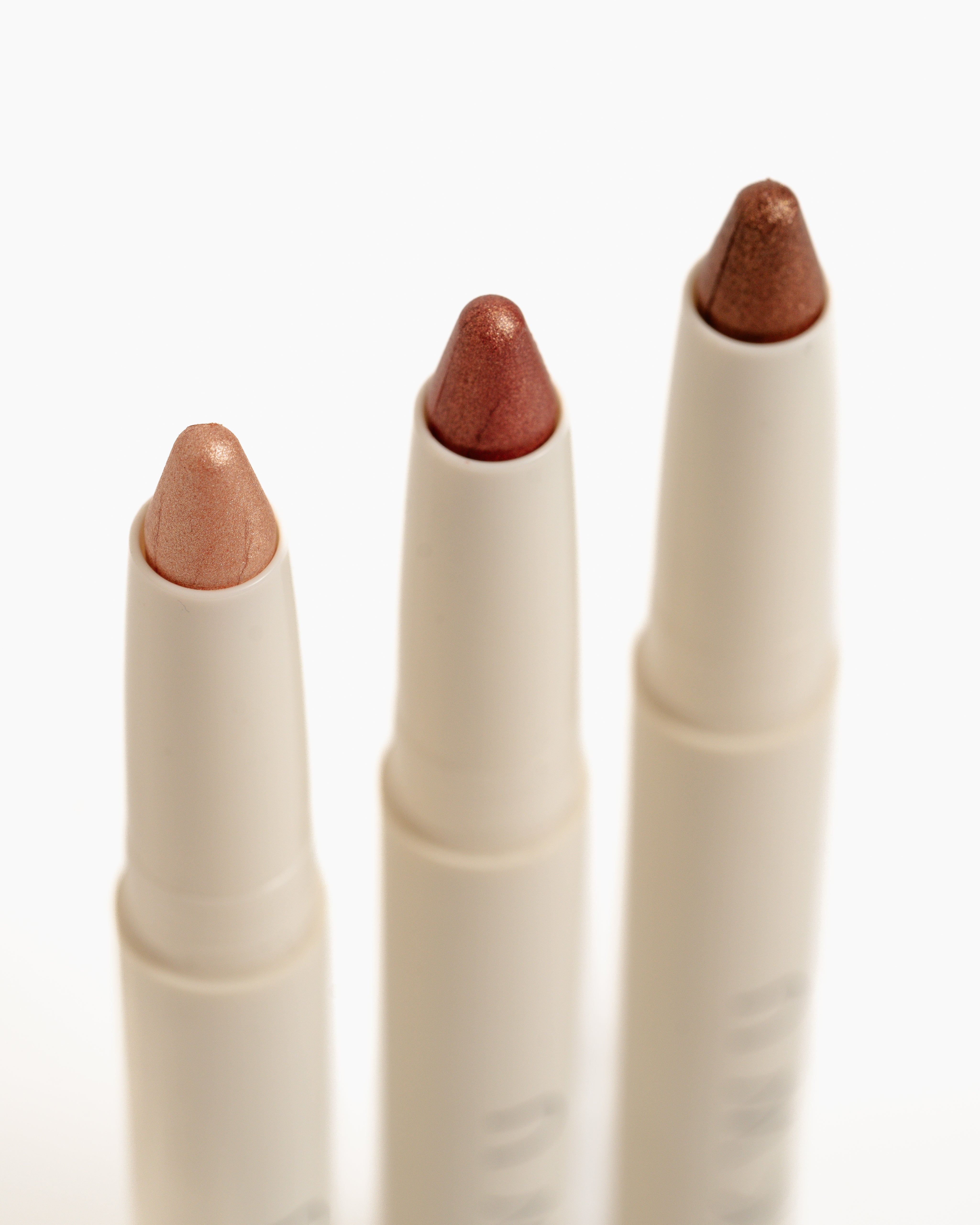 a1027dca-8f09-4d2e-b401-cf30cb5bbe30/gel_eyeshadow_stick_5.jpg