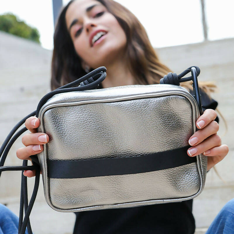 MINIKNOT Bandolera / Plateado / Negro