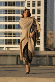 Ruana de lana 100% Baby Alpaca color Beige