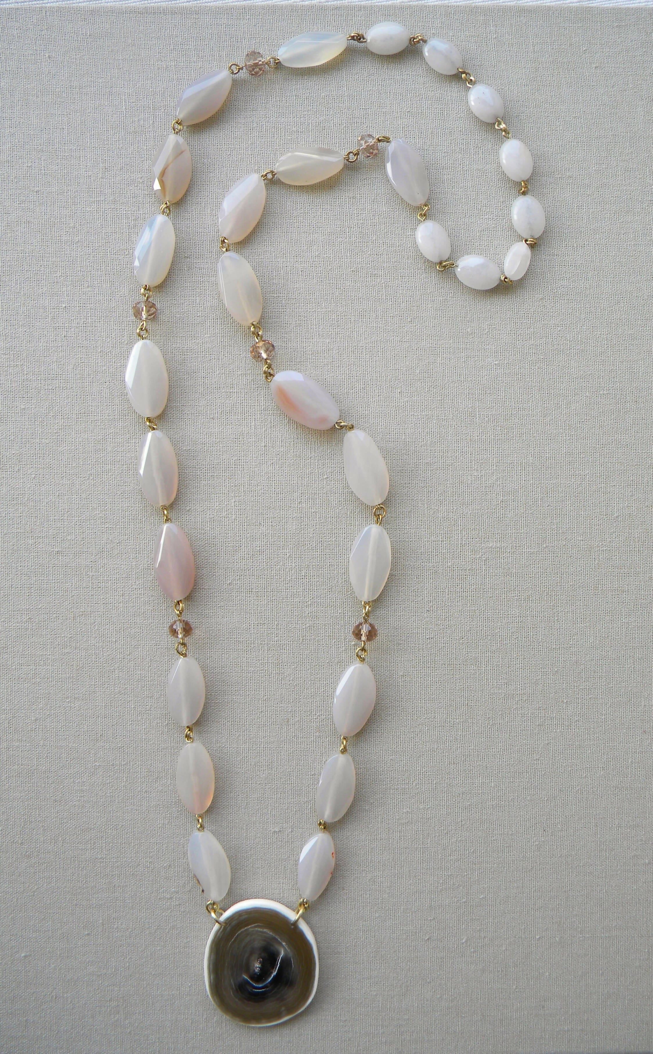 COLLAR LARGO ÁGATAS BLANCAS Y HUMO