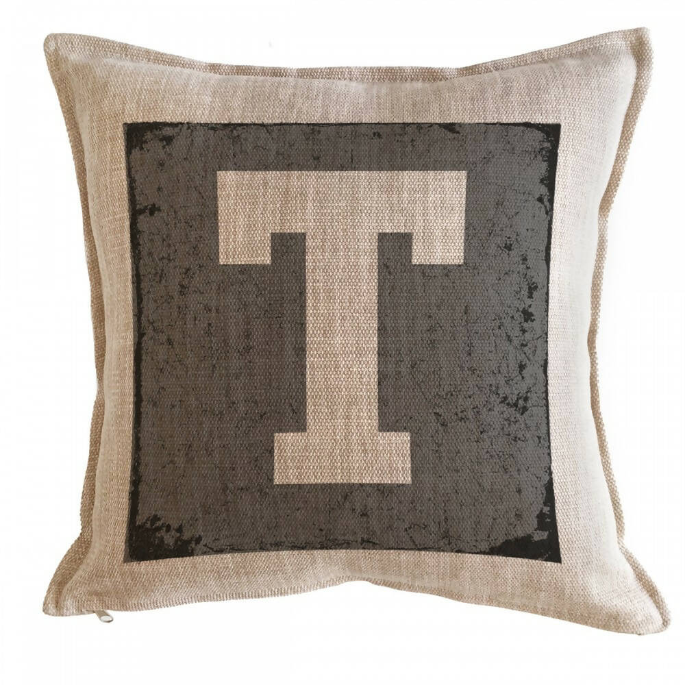 Cojín Letra Fondo Gris