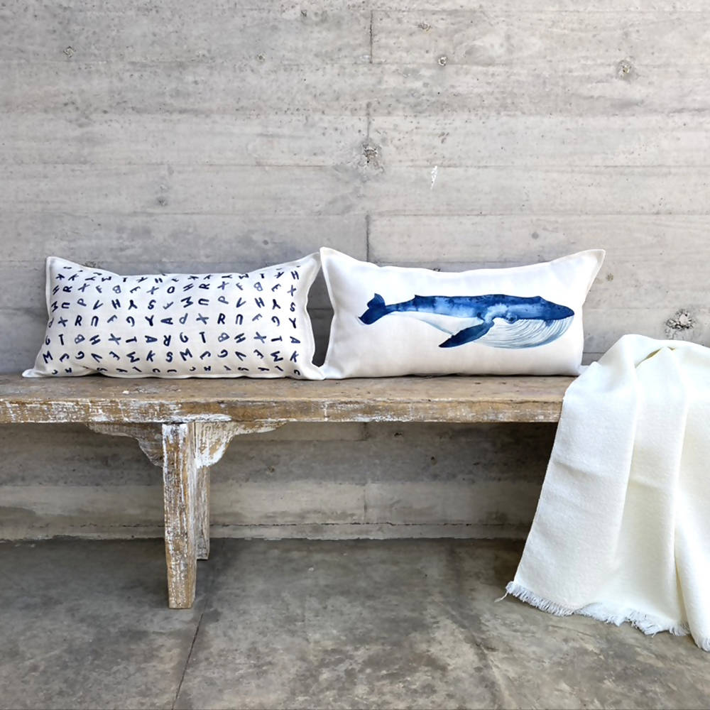 Cojín Letras Azul - 70 x 35