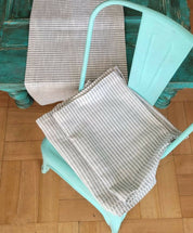 CAMINO MESA LINO RALLADO GRIS CON BLANCO