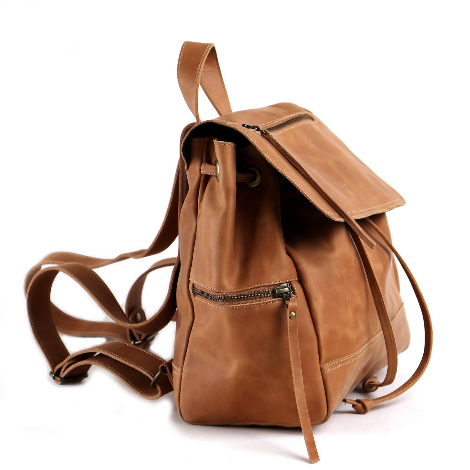 Mochila de cuero modelo EVA – Creado en Chile - Main Image