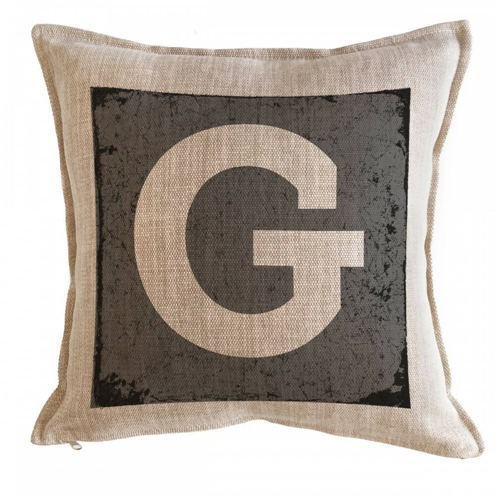 Cojín Letra Fondo Gris