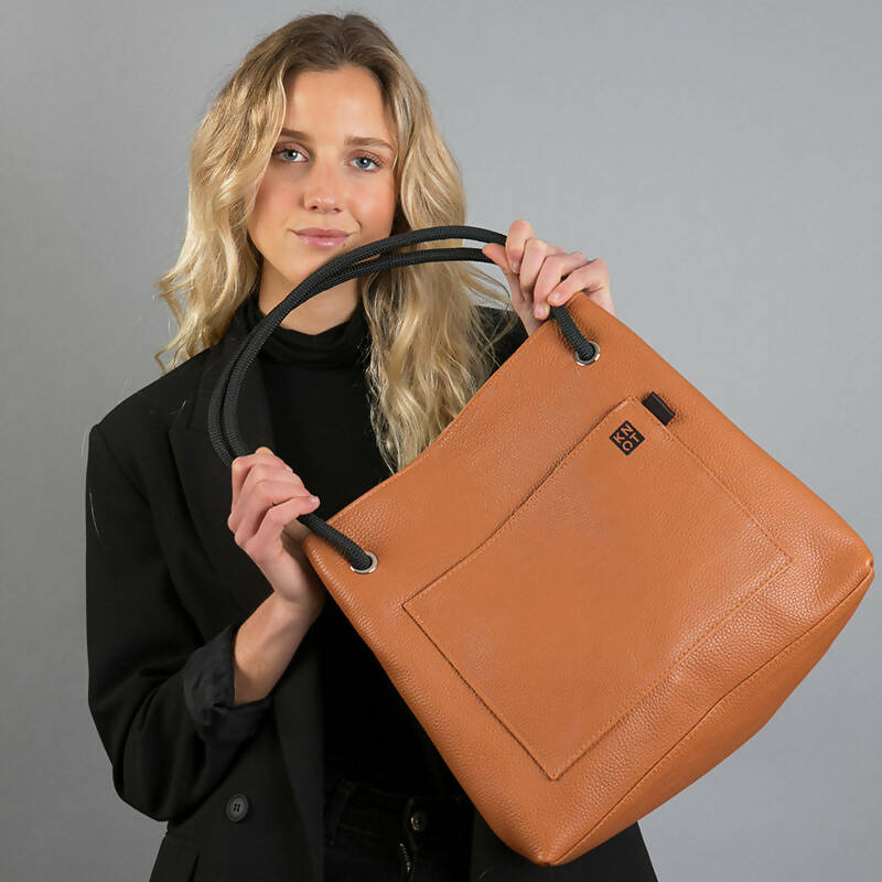 TEENKNOT Totebag / Camel / Negro