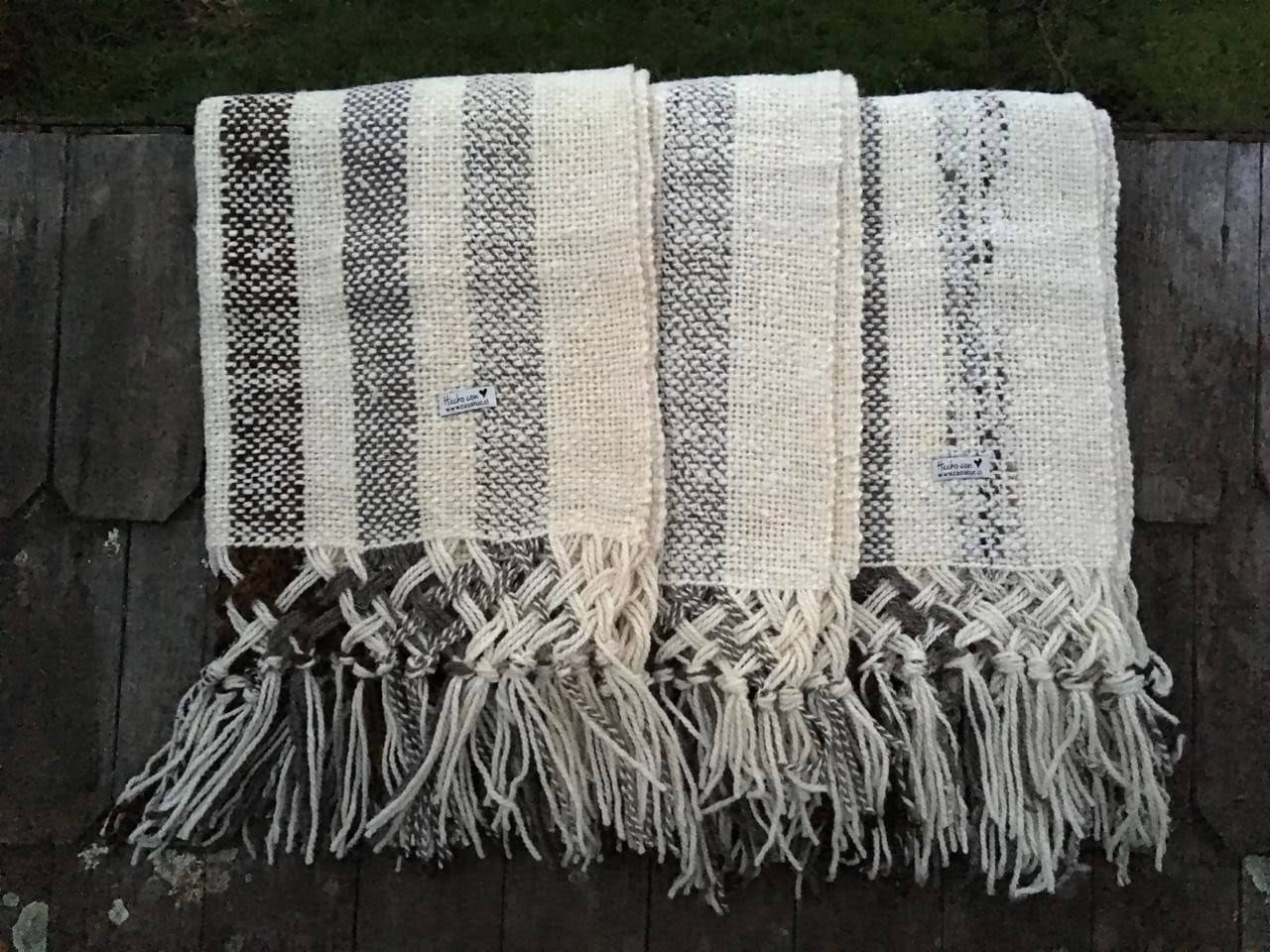 Piecera Franjas Gris